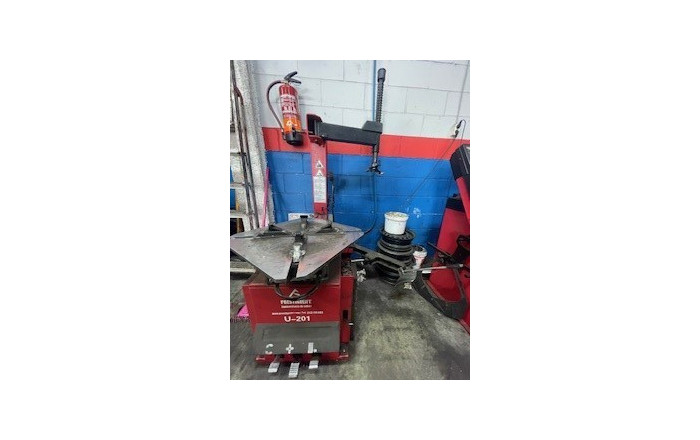 Traspaso - Taller mecánico  -
Vilanova i la Geltrú