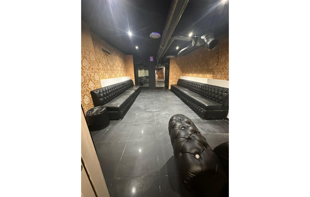 Transfert - Bar Copas Musical -
Barcelona - Eixample Izquierdo