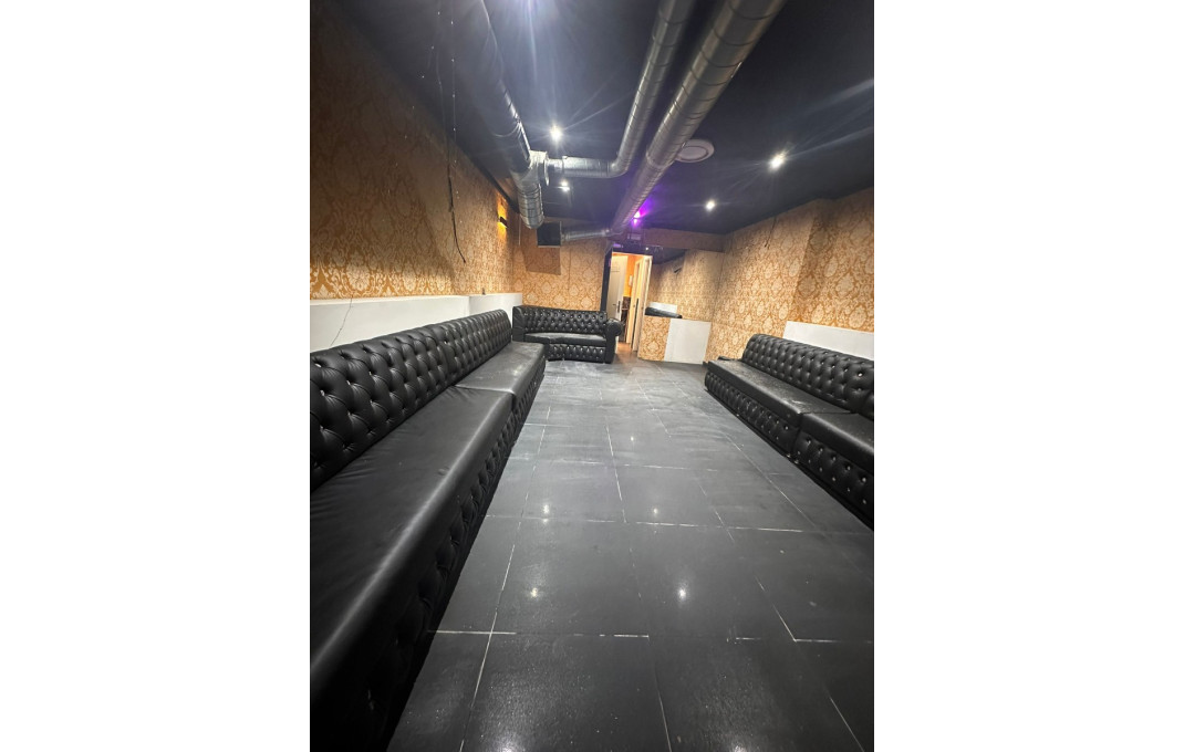 Transfert - Bar Copas Musical -
Barcelona - Eixample Izquierdo