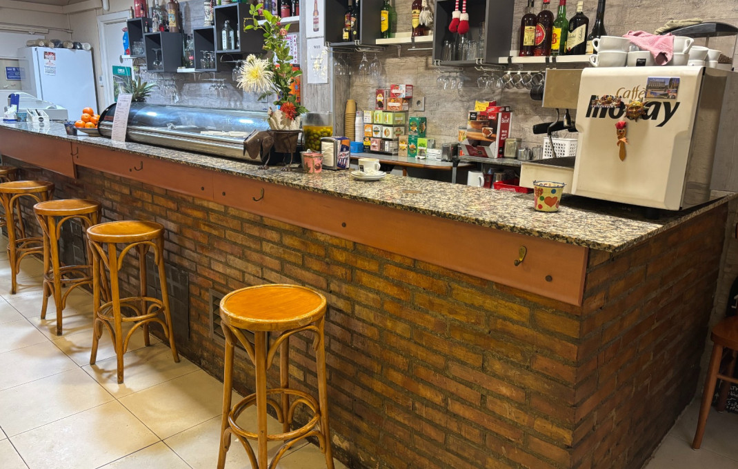 Traspaso - Bar Restaurante -
Barcelona - Eixample