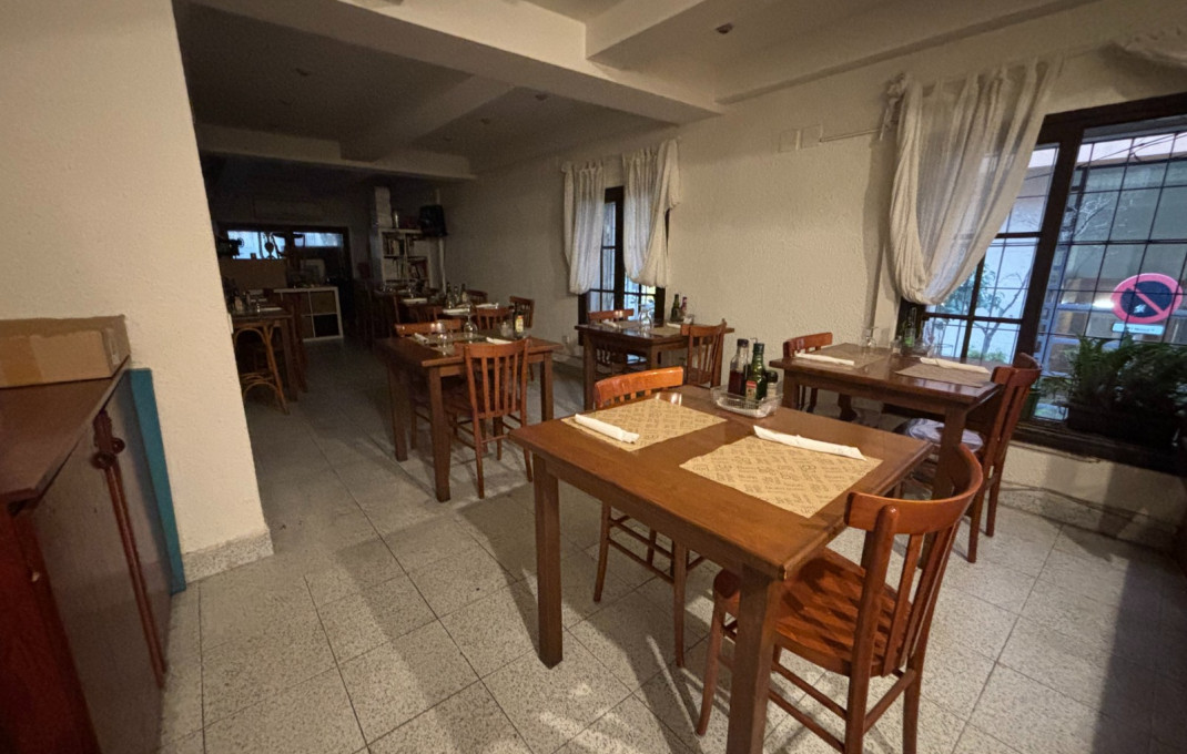 Traspaso - Bar Restaurante -
Barcelona - Eixample