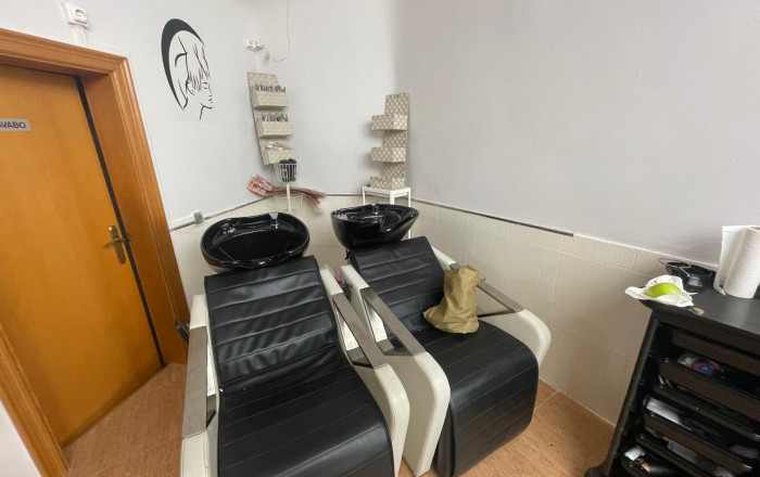 Traspaso - Peluquerias y Estetica -
Barcelona - Sant Antoni