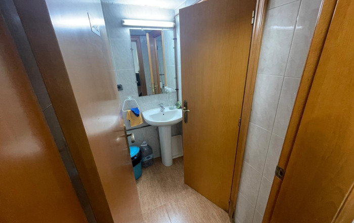 Traspaso - Peluquerias y Estetica -
Barcelona - Sant Antoni