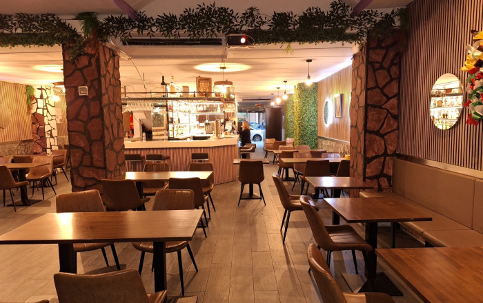 Transfer - Restaurant -
Barcelona - Gràcia