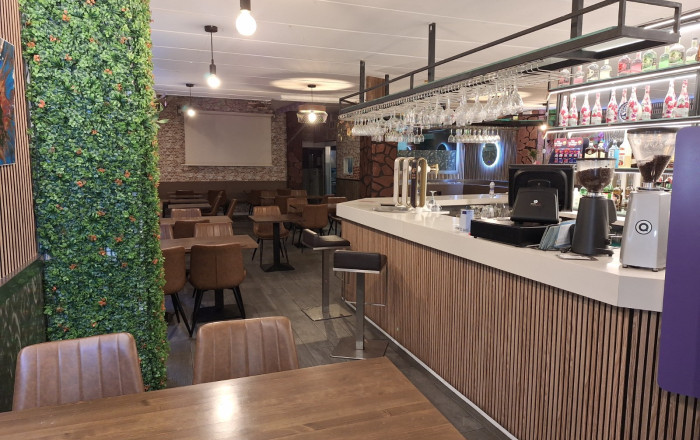 Transfer - Restaurant -
Barcelona - Gràcia