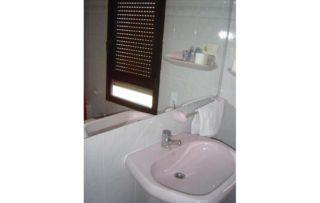 Sale - Hotle 3* -
Teruel - Valderrobles