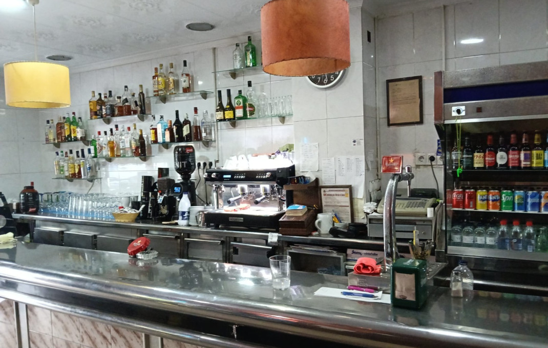 Traspaso - Bar Restaurante -
Barcelona - Sants