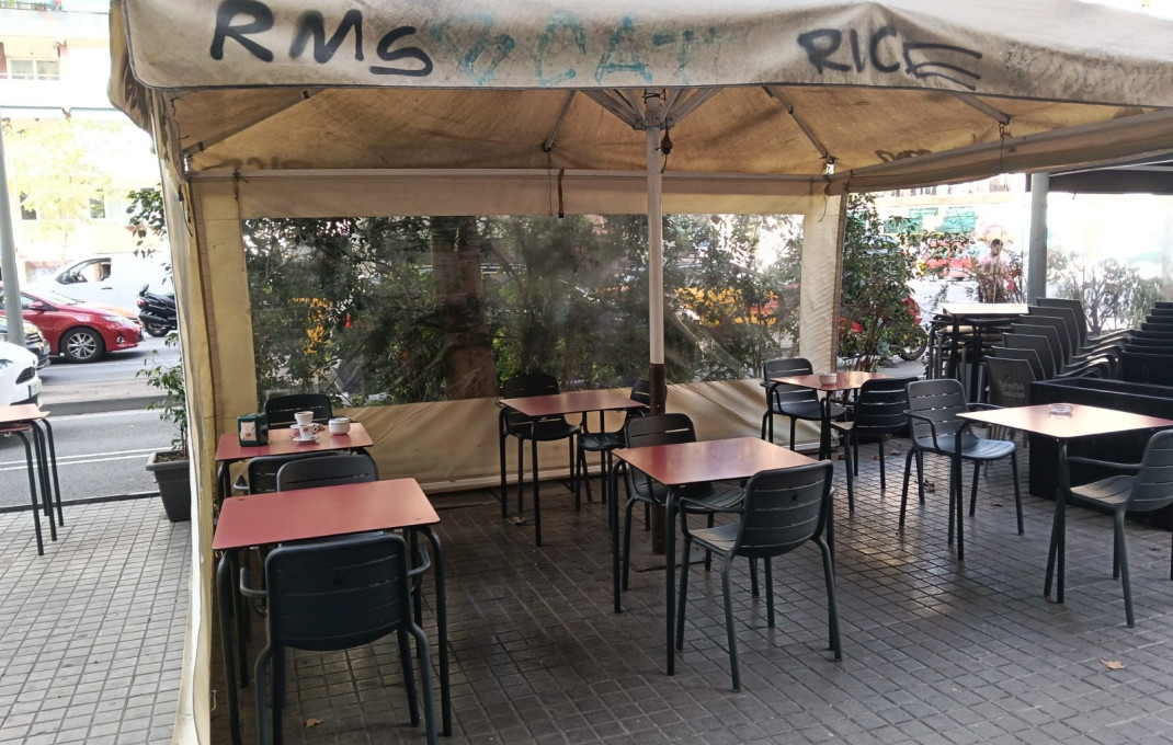 Traspaso - Bar Restaurante -
Barcelona - Sants