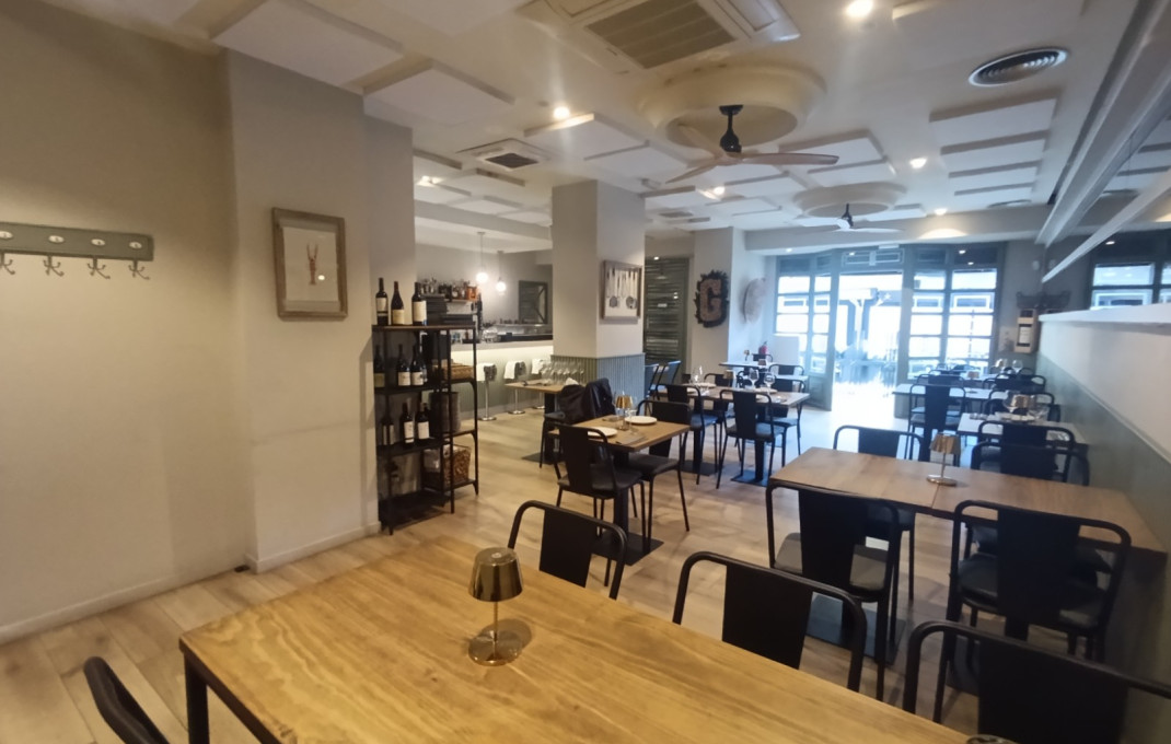 Transfer - Bar Restaurante -
Barcelona - Eixample Izquierdo