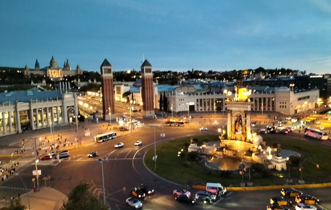 Transfer - Centro Educativo -
Barcelona - Sant Antoni