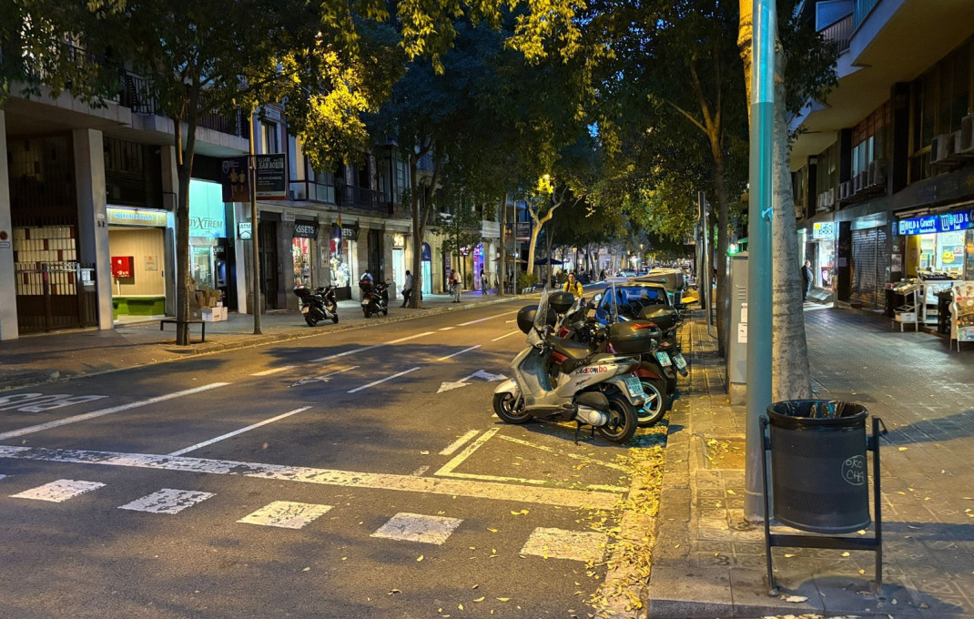 Transfert - Bar-Cafeteria -
Barcelona - Eixample Izquierdo