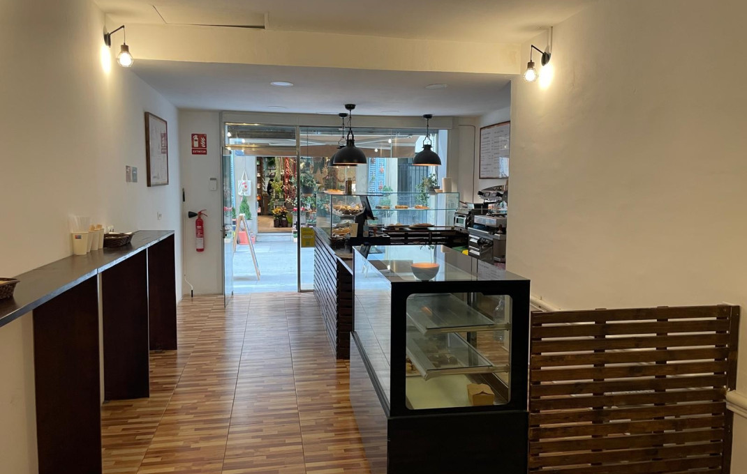 Traspaso - Obradores y/o Panaderias -
Barcelona - Gràcia