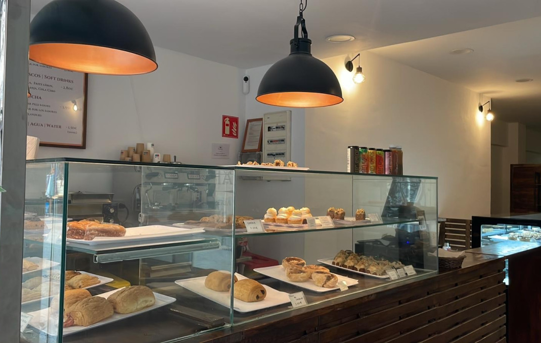 Traspaso - Obradores y/o Panaderias -
Barcelona - Gràcia