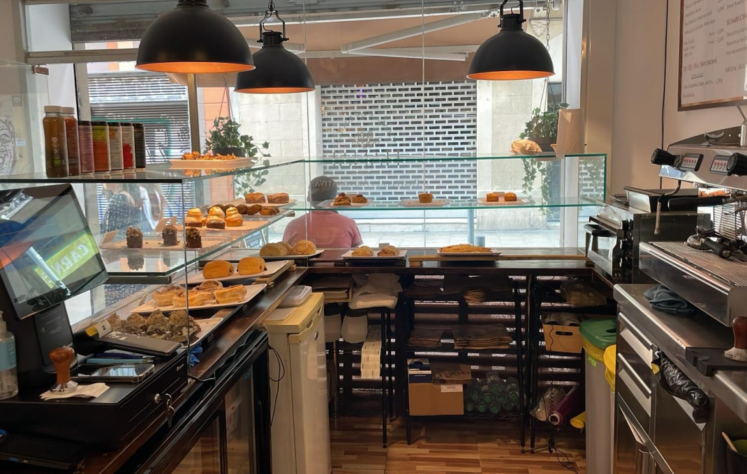Traspaso - Obradores y/o Panaderias -
Barcelona - Gràcia