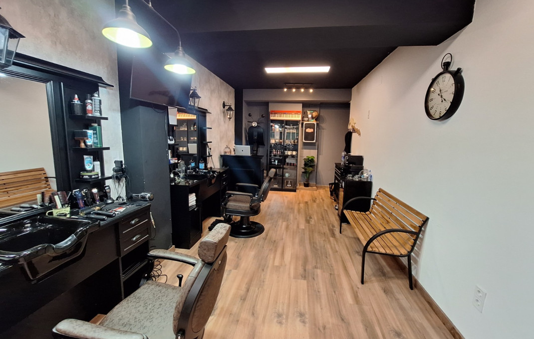 Traspaso - Peluquerias y Estetica -
Barcelona - Les corts