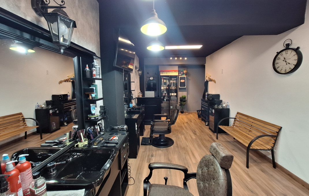 Traspaso - Peluquerias y Estetica -
Barcelona - Les corts
