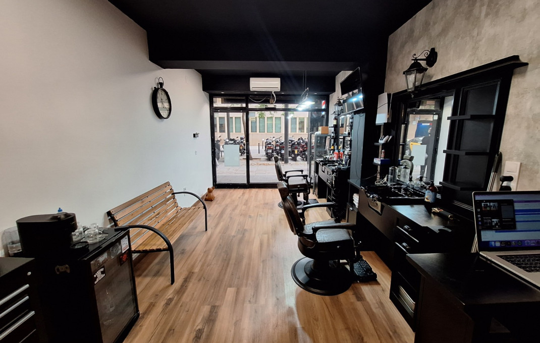 Traspaso - Peluquerias y Estetica -
Barcelona - Les corts