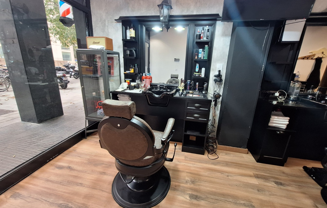 Traspaso - Peluquerias y Estetica -
Barcelona - Les corts