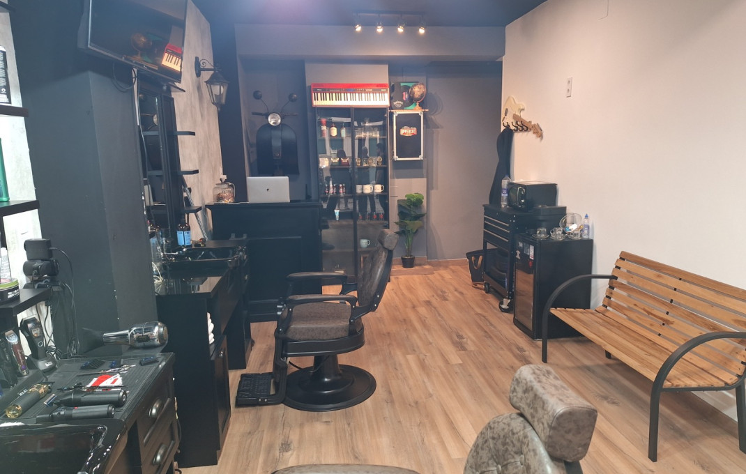 Traspaso - Peluquerias y Estetica -
Barcelona - Les corts