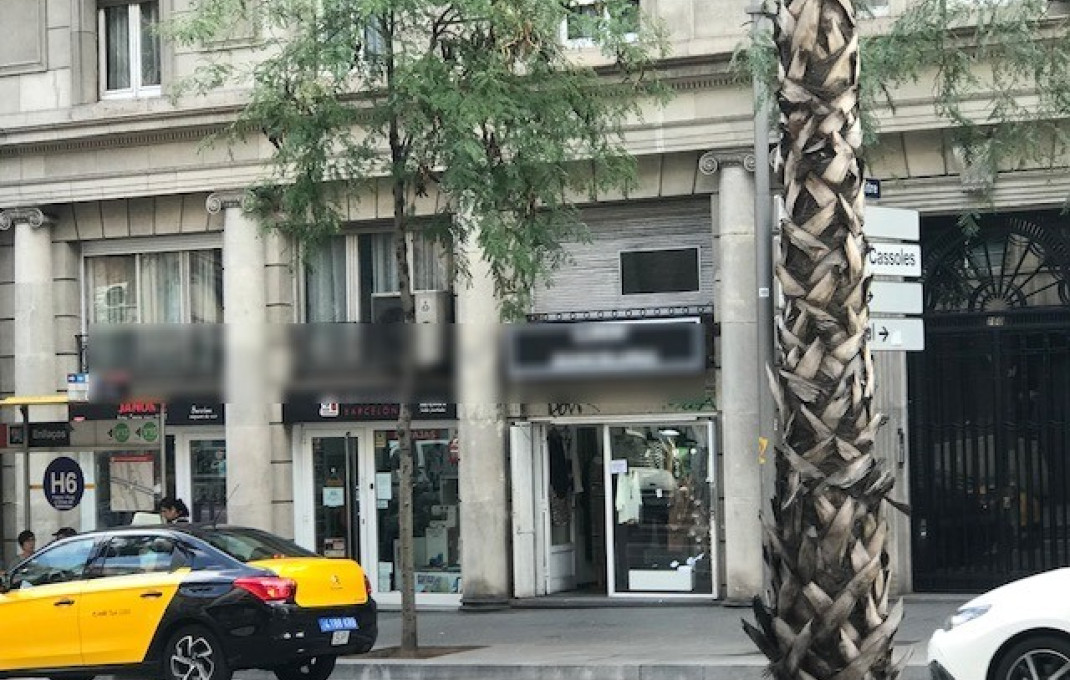 Venta - Local comercial -
Barcelona - Eixample Izquierdo