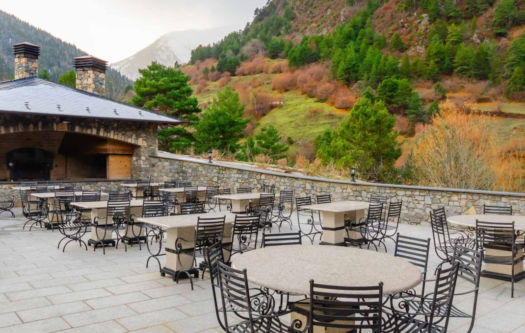 Venta - Hotel 3 Estrellas -
Lleida  - Lleida