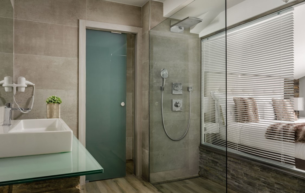 Venta - Hotel 3 Estrellas -
Lleida  - Lleida