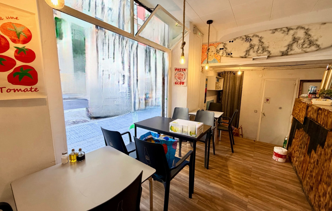 Traspaso - Bar Restaurante -
Barcelona - Sants