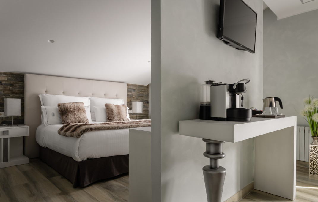 Venta - Hotel 3 Estrellas -
Lleida  - Lleida