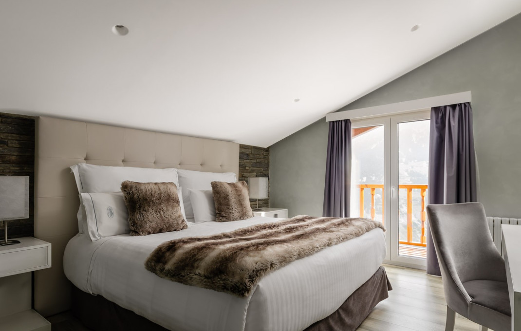 Venta - Hotel 3 Estrellas -
Lleida  - Lleida