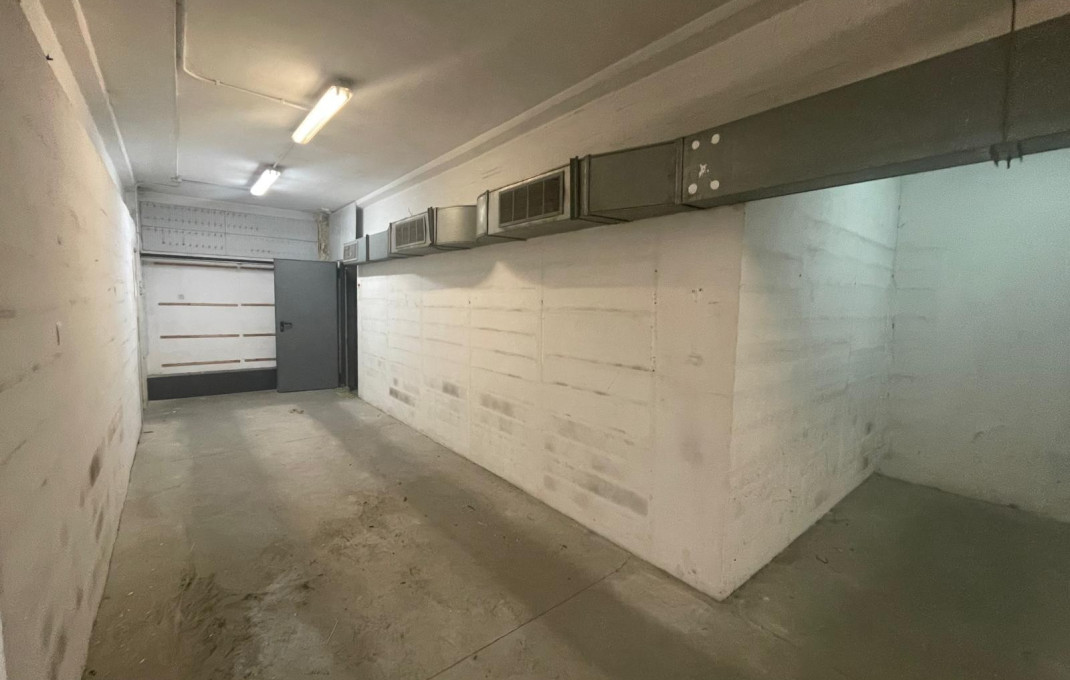 Alquiler - Local comercial -
Barcelona - Eixample Derecho