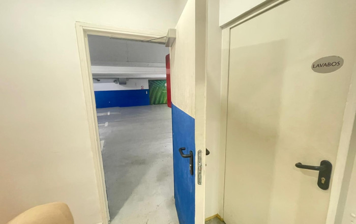 Alquiler - Local comercial -
Barcelona - Eixample Derecho