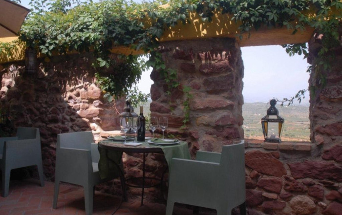 Sale - Hostal -
Castellón - Villafamés