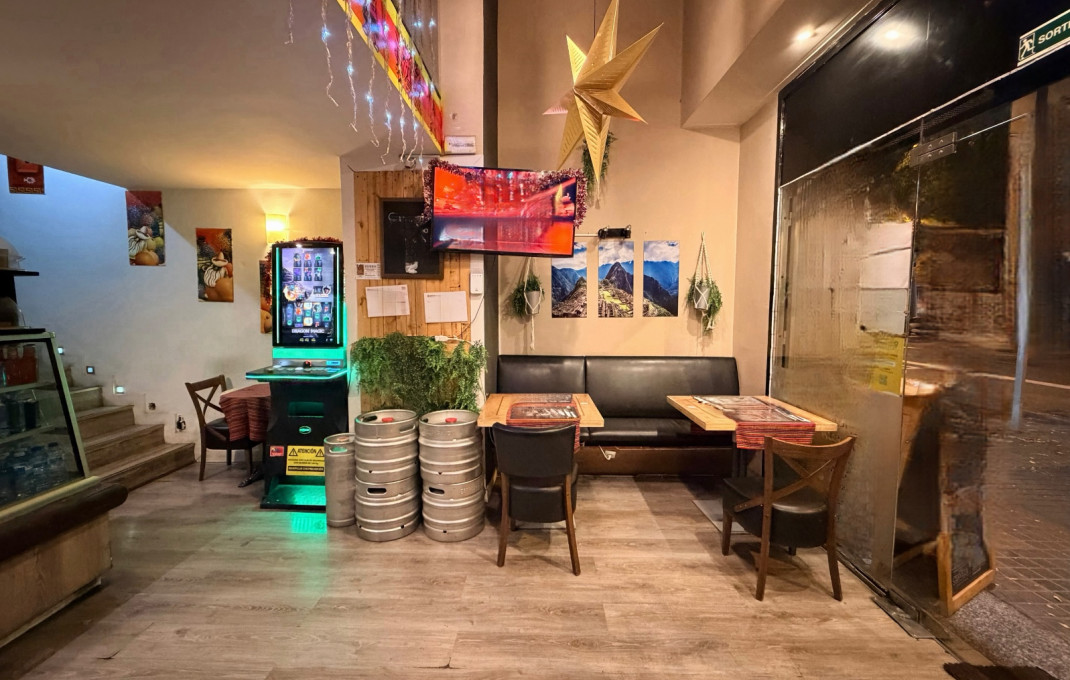 Traspaso - Restaurante -
Barcelona - Eixample