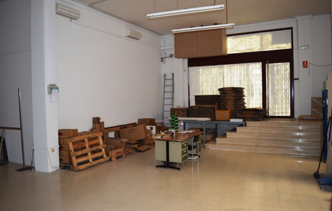 Revente - Local comercial -
Barcelona - Sant Andreu