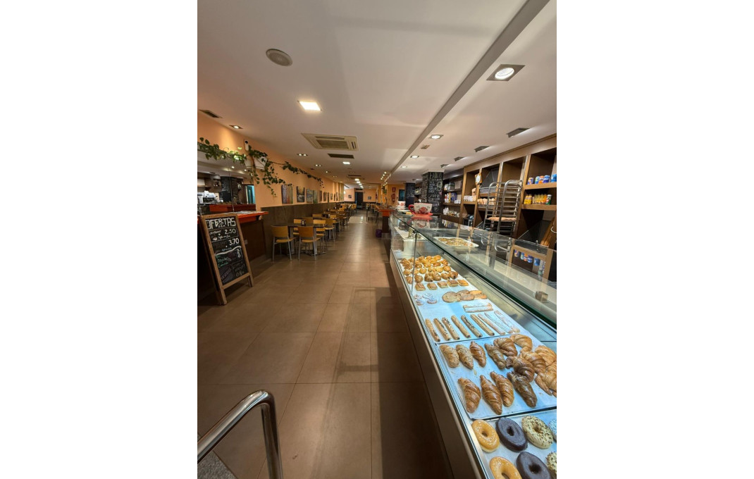 Traspaso - Obradores y/o Panaderias -
Barcelona - Les corts