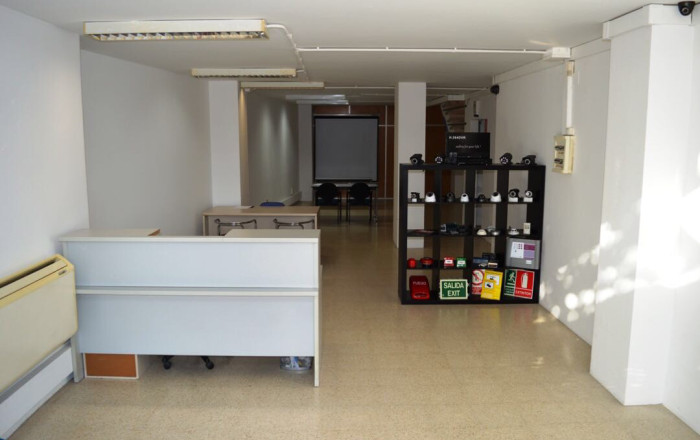 Revente - Local comercial -
Barcelona - Sant Andreu