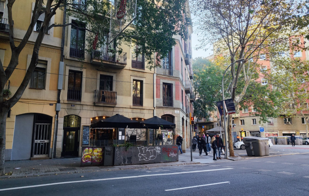 Traspaso - Obradores y/o Panaderias -
Barcelona - Sant Antoni