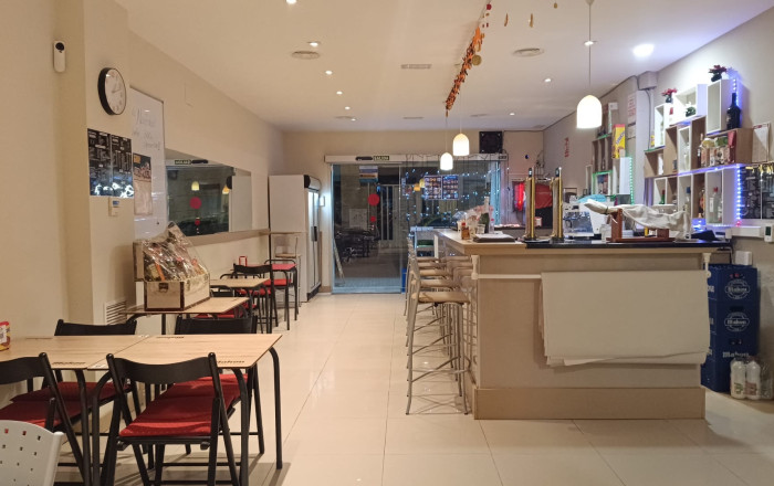 Traspaso - Bar-Cafeteria -
Sant Feliu