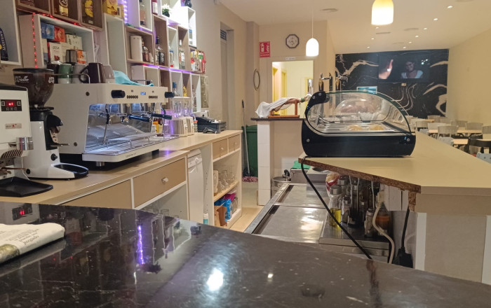 Traspaso - Bar-Cafeteria -
Sant Feliu