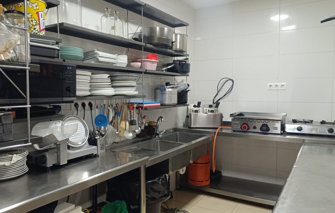 Traspaso - Bar-Cafeteria -
Sant Feliu