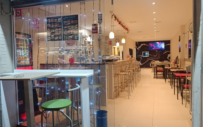 Traspaso - Bar-Cafeteria -
Sant Feliu