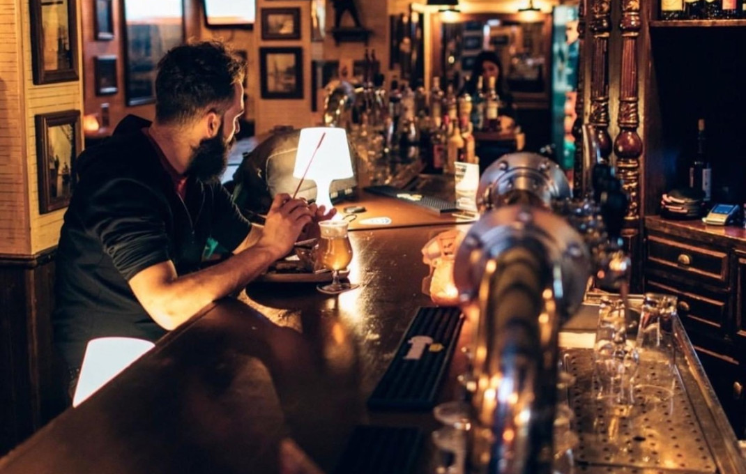 Traspaso - Bar Restaurante -
Barcelona