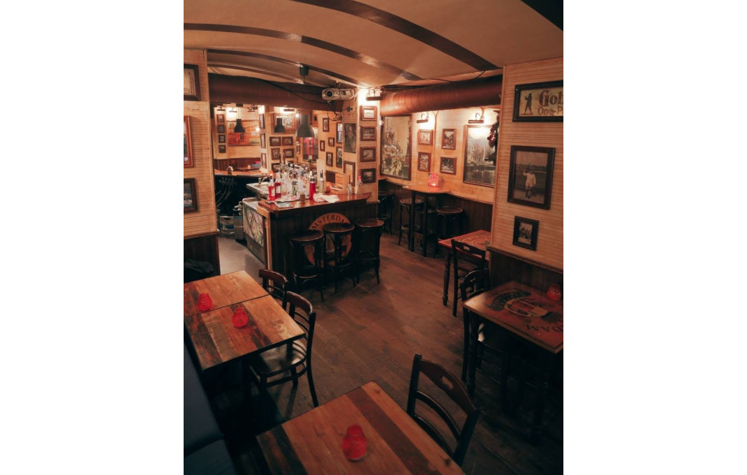 Traspaso - Bar Restaurante -
Barcelona