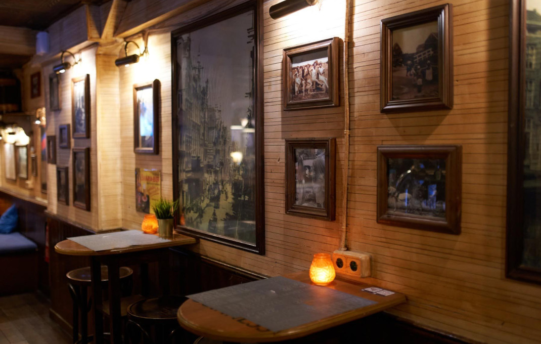 Traspaso - Bar Restaurante -
Barcelona