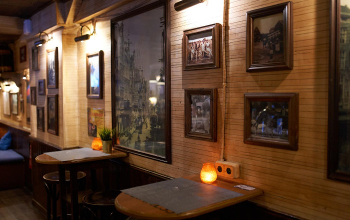 Traspaso - Bar Restaurante -
Barcelona