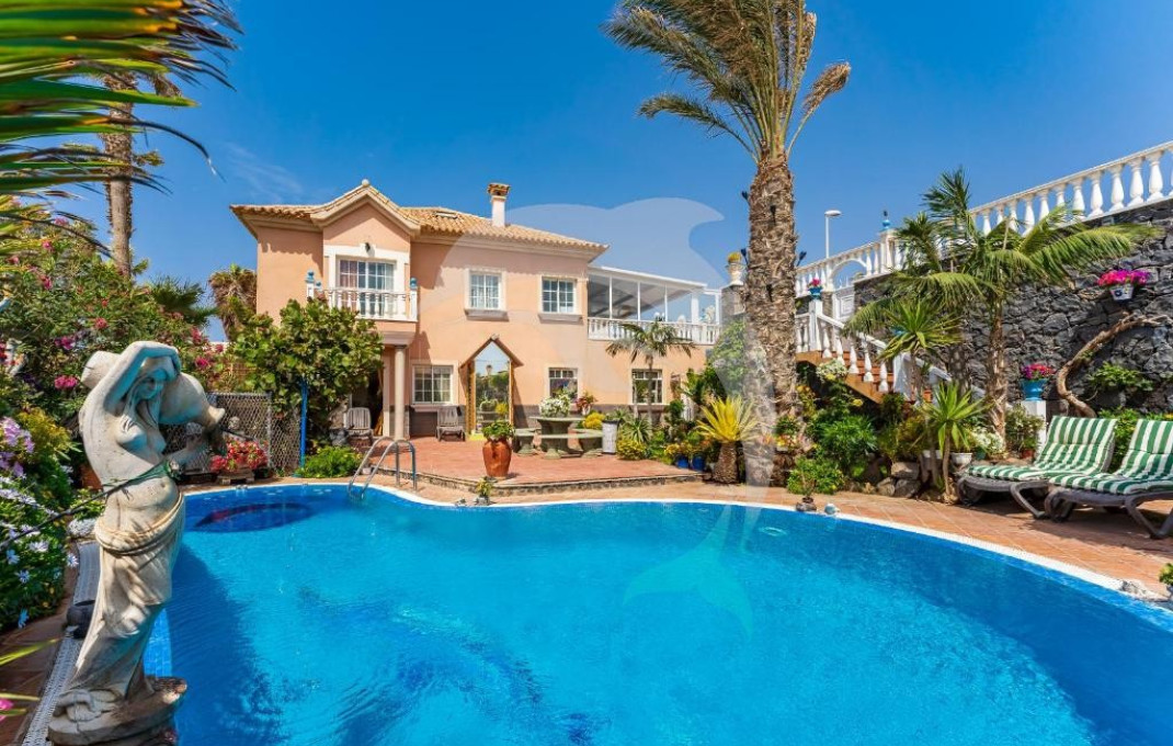 Venta - Apartamentos Turísticos -
Santa Cruz de Tenerife - El Médano