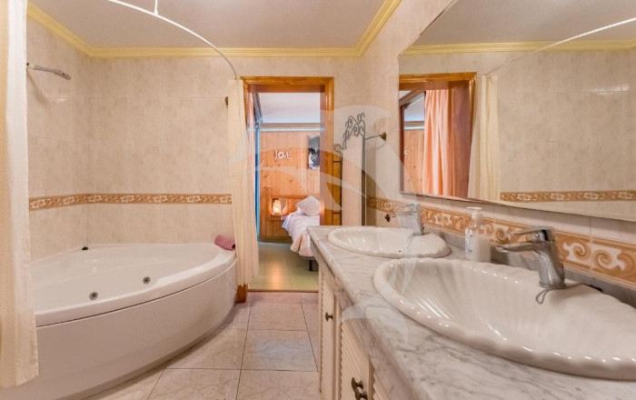 Venta - Apartamentos Turísticos -
Santa Cruz de Tenerife - El Médano