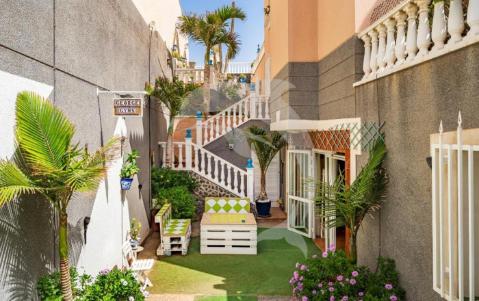Venta - Apartamentos Turísticos -
Santa Cruz de Tenerife - El Médano