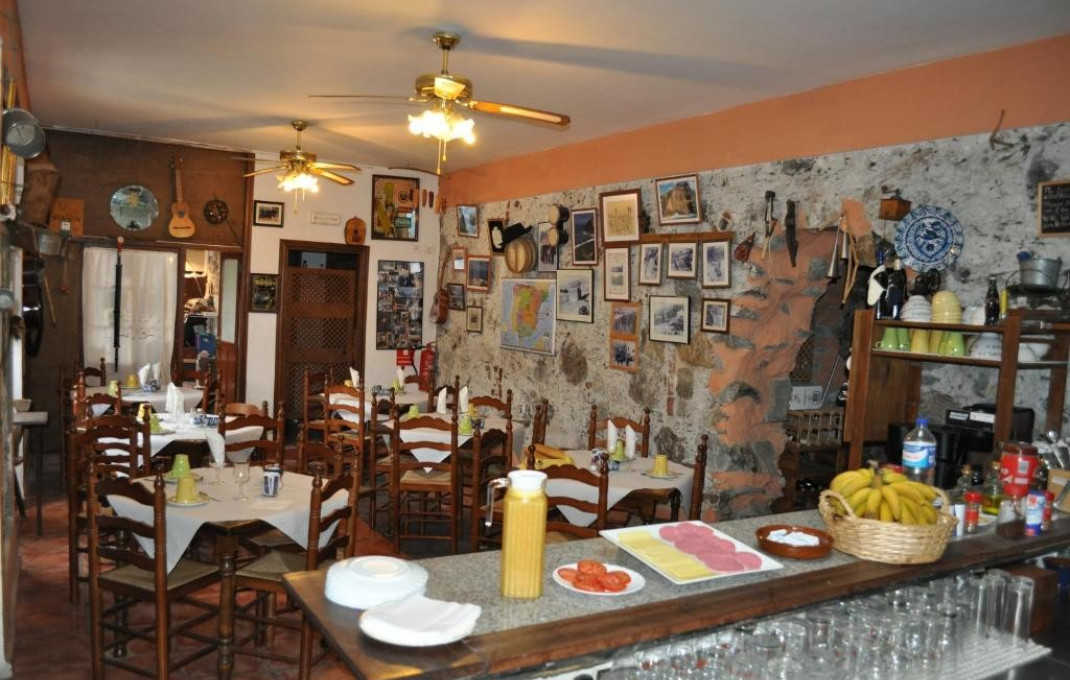 Venta - Hotel Rural -
Santa Cruz de Tenerife - San Sebastián de La Gomera