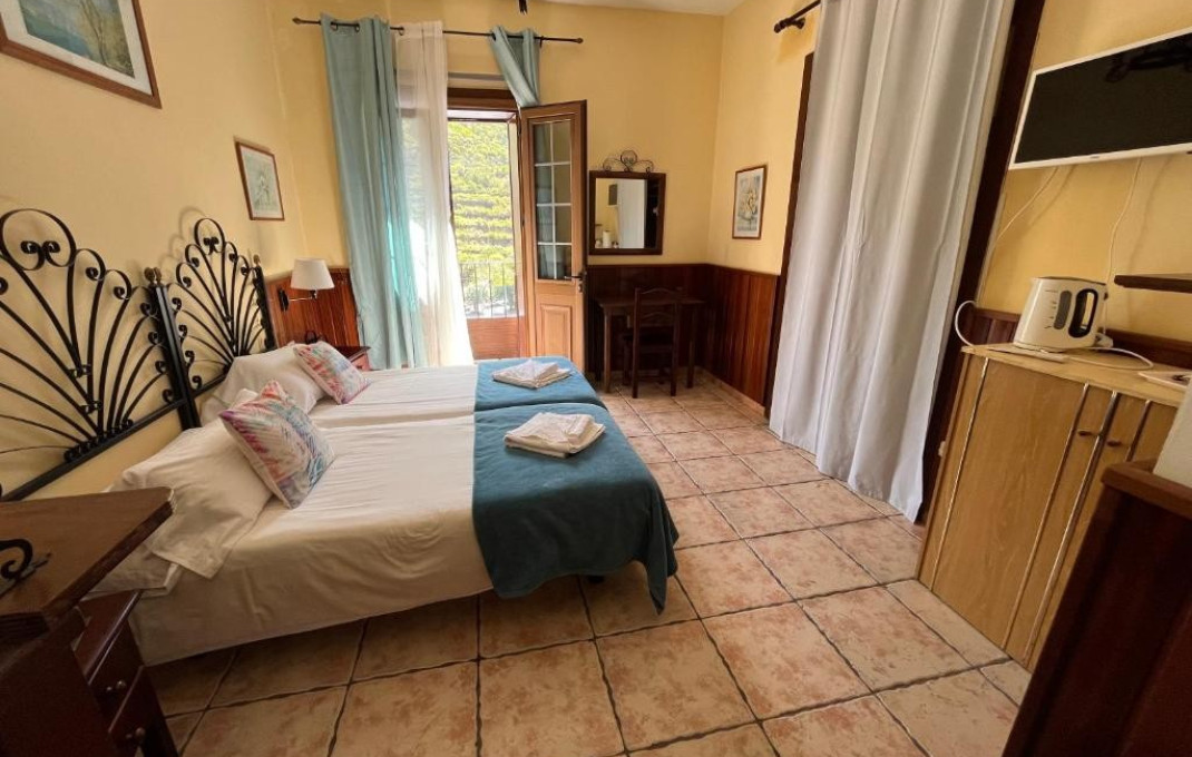 Venta - Hotel Rural -
Santa Cruz de Tenerife - San Sebastián de La Gomera